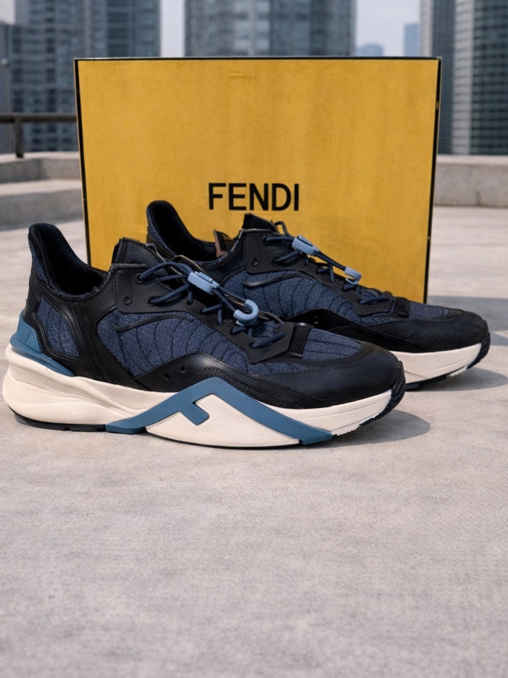 Fendi Flow Sneakers Blue Black Tech Runner US 12 EU 45 Italy with box/dustbags